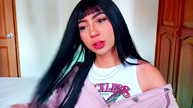 Snapshot of emma_web_ chatting on 11.01.25 emma web online show from 11.01.25