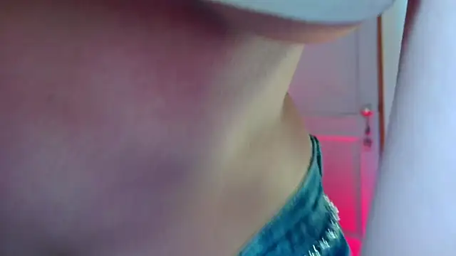 emma web  online show from 07.24.26