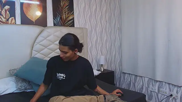 Dickie Dicking online show from 11.13.25