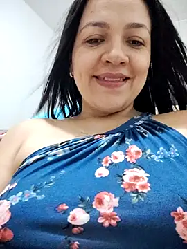 LindaSalo33 online show from 11.06.25