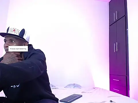 Snapshot of TITAN_SEX333 chatting on 10.17.25 TITAN SEX333 online show from 10.17.25