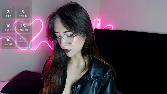 fanyabbey online show from 10.14.25