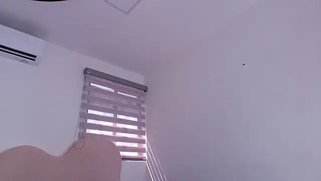 Snapshot of caata_cata chatting on 04.19.26 caata cata online show from 04.19.26