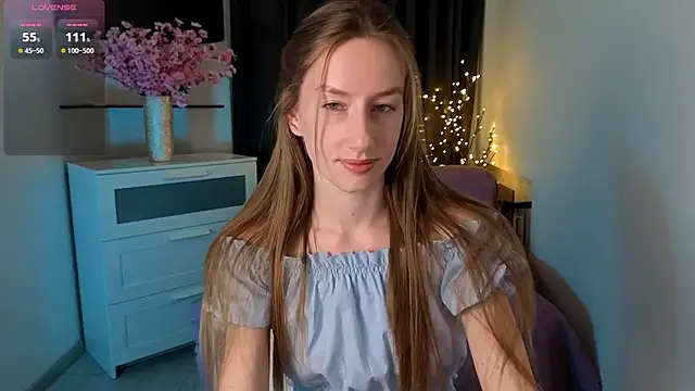 Snapshot of GoldenRose_ chatting on 02.11.26 GoldenRose online show from 02.11.26