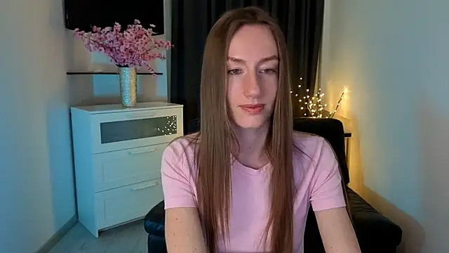 Snapshot of GoldenRose_ chatting on 02.24.26 GoldenRose online show from 02.24.26