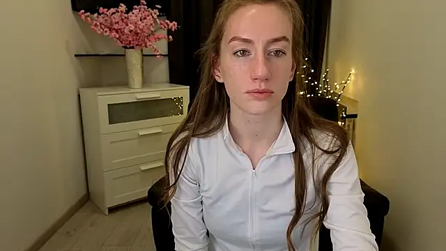 Snapshot of GoldenRose_ chatting on 02.26.26 GoldenRose online show from 02.26.26