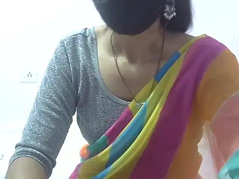 Snapshot of Laila_Cute chatting on 02.24.26 Laila Cute online show from 02.24.26