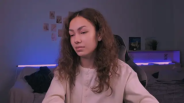 branchwithflowerss online show from 11.30.25