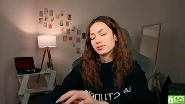 branchwithflowerss online show from 12.03.25