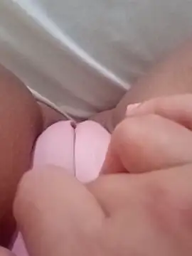 Snapshot of Saradasexy chatting on 12.23.25 Saradasexy online show from 12.23.25