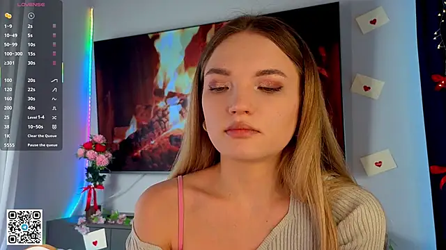 JulieLupo online show from 02.19.26