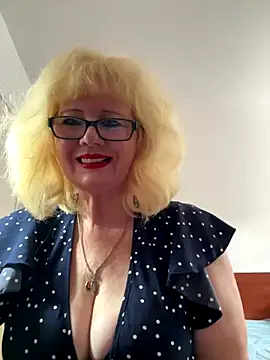 BoloshkaBlonda online show from 10.22.25