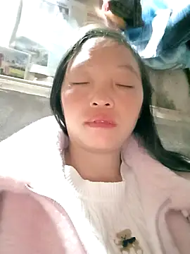 Minkine022 online show from 11.19.25