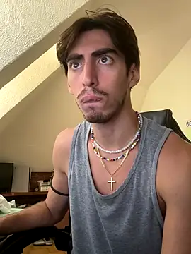 Snapshot of BABYJR05 chatting on 10.01.25 BABYJR05 online show from 10.01.25