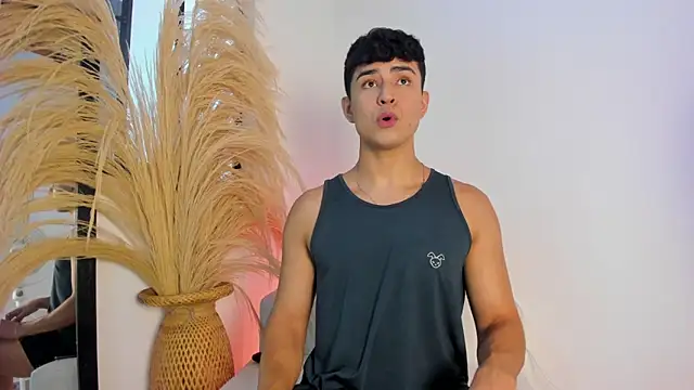 Thiago Connor21 online show from 11.10.25