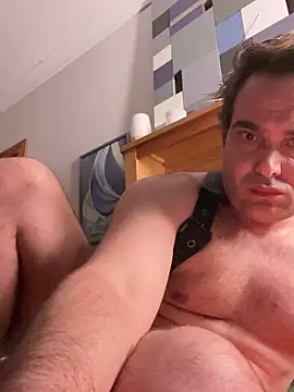 Snapshot of GymBoy83 chatting on 10.02.25 GymBoy83 online show from 10.02.25