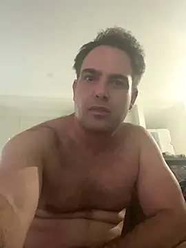 Snapshot of GymBoy83 chatting on 12.20.25 GymBoy83 online show from 12.20.25