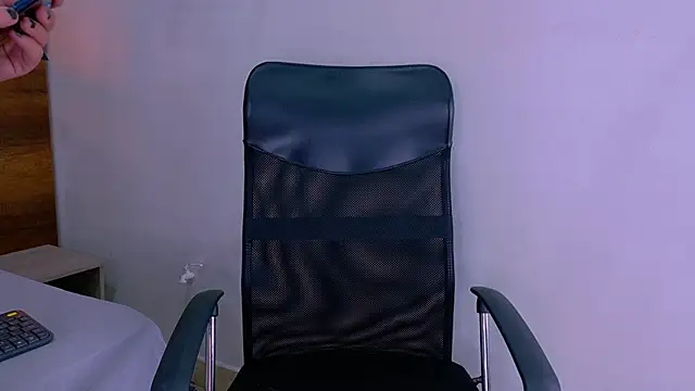 AmarisLenox   online show from 11.15.25