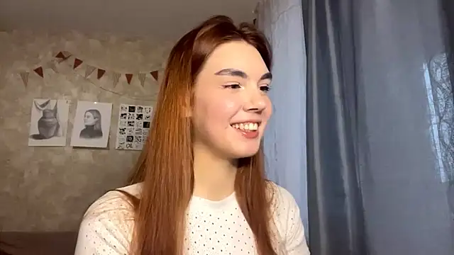 Snapshot of TeresitaLish chatting on 10.21.25 TeresitaLish online show from 10.21.25