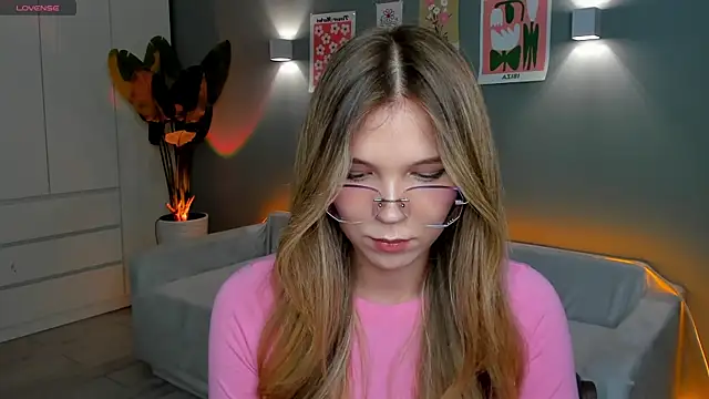 linakorvin online show from 11.04.25