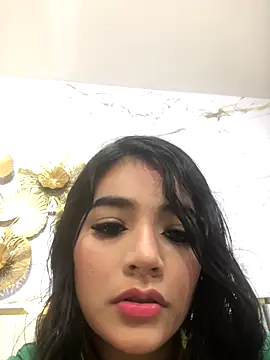 Emilycute18   online show from 11.13.25