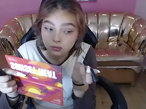 mia foster t online show from 10.15.25