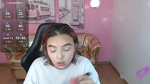 mia foster t online show from 11.17.25