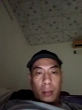 Snapshot of VintageAdmiral110 chatting on 04.12.26 VintageAdmiral110 online show from 04.12.26