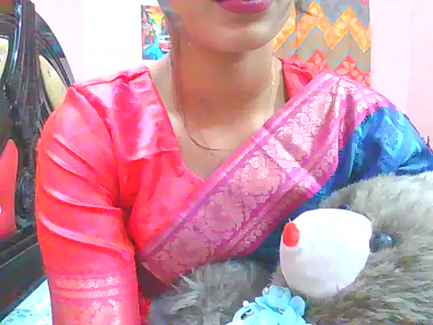 night queeen7 online show from 12.17.25