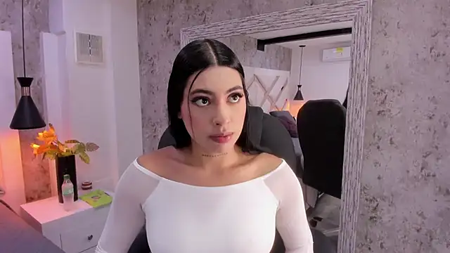 Vanessa Rain  online show from 02.21.26