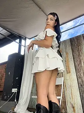 ArieliciousXXX online show from 04.17.26