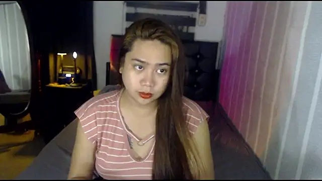 Snapshot of natalia_hernandez chatting on 10.03.25 natalia hernandez online show from 10.03.25