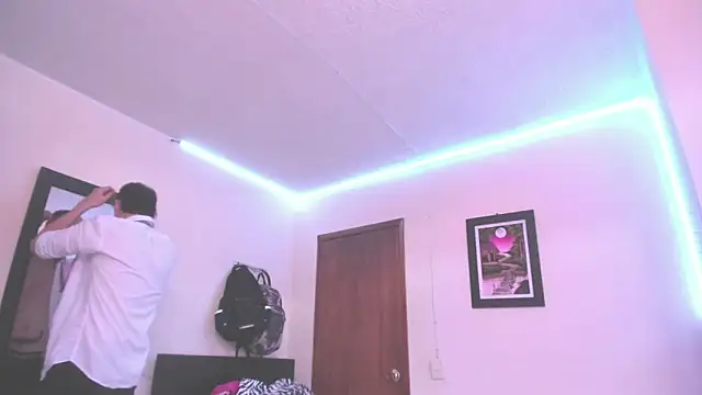 PapiNoha online show from 10.31.25