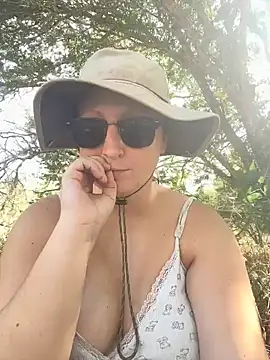 allnaturalmermaid online show from 01.05.26