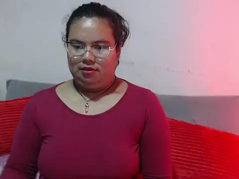 Charlotte Rot2 online show from 10.04.25