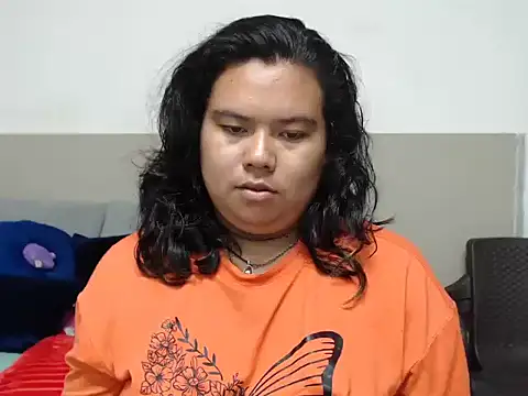 Charlotte Rot2 online show from 10.07.25