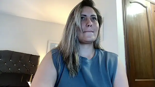 Snapshot of walker_leah88 chatting on 10.22.25 walker leah88 online show from 10.22.25