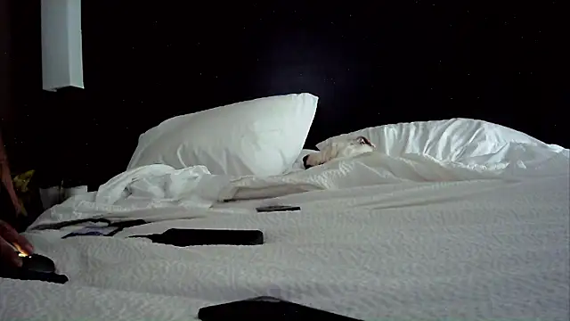 LetMeLiqU online show from 10.04.25