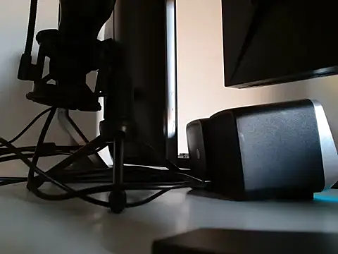 Sex bomb30 online show from 10.13.25