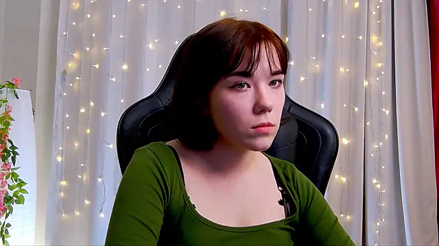 Kelly foox online show from 10.06.25