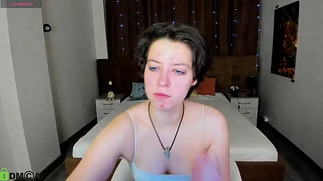 Sara Frayer online show from 03.03.26