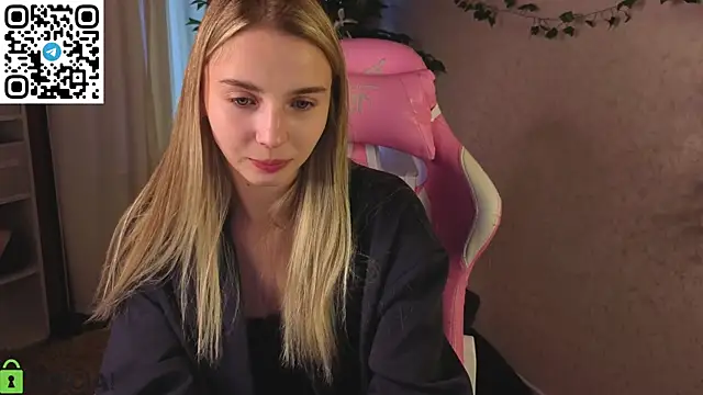 L1na Reeds online show from 04.08.26