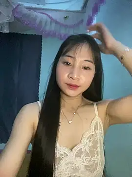 Snapshot of banlinh004 chatting on 06.26.26 banlinh004 online show from 06.26.26