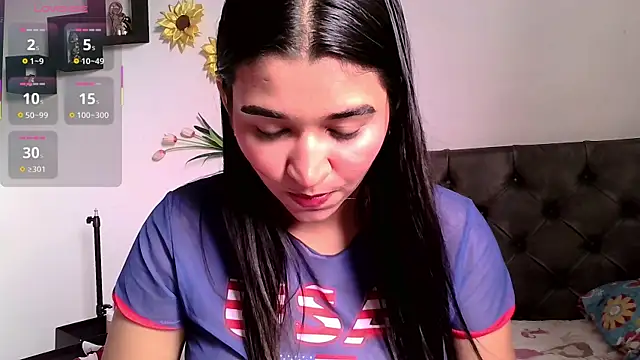 Snapshot of MelodySwetie__ chatting on 10.22.25 MelodySwetie online show from 10.22.25