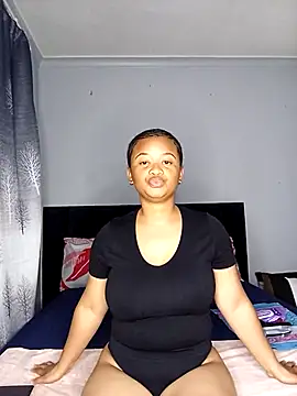 Snapshot of Sultrytits6 chatting on 10.30.25 Sultrytits6 online show from 10.30.25