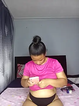 Snapshot of Sultrytits6 chatting on 11.13.25 Sultrytits6 online show from 11.13.25