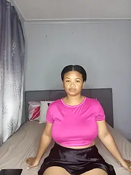 Snapshot of Sultrytits6 chatting on 02.18.26 Sultrytits6 online show from 02.18.26