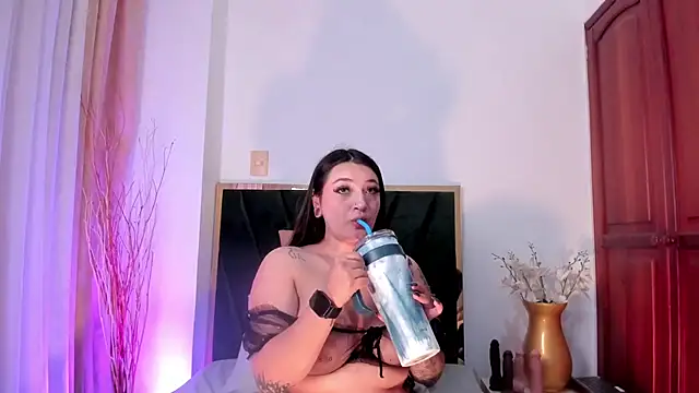 LilithEsme online show from 10.14.25