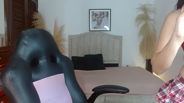 annyrusso online show from 02.23.26