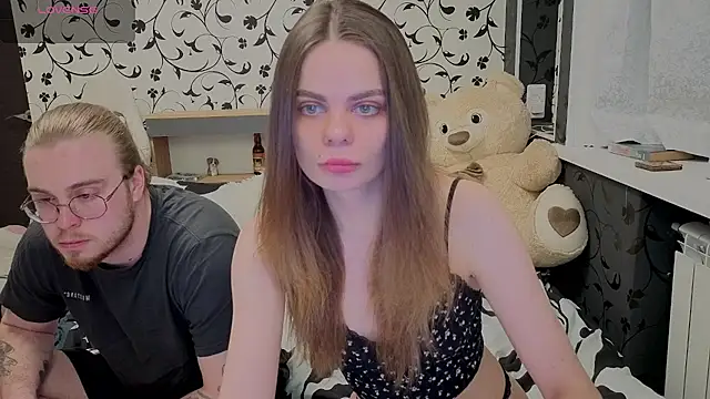 xAlisontiny online show from 04.10.26